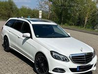 Usata Mercedes E300 231 CV (169 kW) 2015 Bianco Berlina