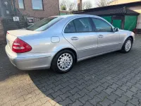 Gebraucht Mercedes E240 Elegance 177 PS (130 kW) 2005 Silber Limousine