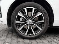 Gebraucht Volvo XC60 Core 197 PS (144 kW) 2024 Crystal white (metallic) SUV