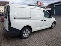 Gebraucht VW Caddy 102 PS (75 kW) 2024 Weiß Van / Kleinbus