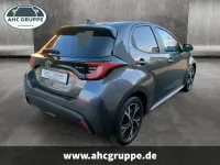 Gebraucht Toyota Yaris Connect Style 117 PS (86 kW) 2025 Grau Kleinwagen