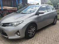 Gebraucht Toyota Auris Hybrid Edition 132 PS (97 kW) 2014 Grau Limousine