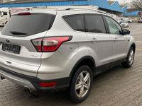 Gebraucht Ford Kuga Trend 150 PS (110 kW) 2018 Silber SUV