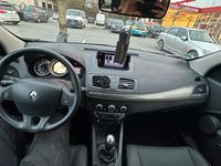 Gebraucht Renault Mégane 101 PS (74 kW) 2013 Grau Limousine