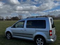 Gebraucht VW Caddy Comfortline 140 PS (102 kW) 2011 Silber Van / Kleinbus