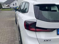 Gebraucht BMW iX1 150 kW (204 PS) 2024 Weiß SUV