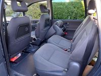 Usata Seat Alhambra Reference 140 CV (102 kW) 2008 Grigio Monovolume