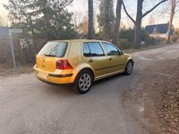 Gebraucht VW Golf IV Basis 101 PS (74 kW) 2000 Gold Limousine