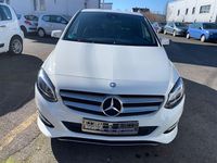 Gebraucht Mercedes B180 122 PS (89 kW) 2016 Weiß Van / Kleinbus