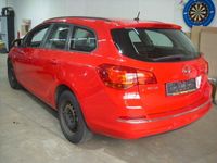Gebraucht Opel Astra Selection 116 PS (85 kW) 2016 Rot Kombi