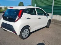 Gebraucht Toyota Aygo 72 PS (52 kW) 2018 Weiß Kleinwagen