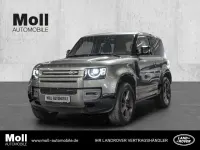 Gebraucht Land Rover Defender SE 200 PS (147 kW) 2023 Pangea green (metallic) SUV