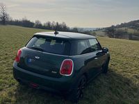 Gebraucht Mini ONE 102 PS (75 kW) 2018 Grün Kleinwagen