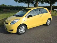 Gebraucht Toyota Yaris Cool 69 PS (50 kW) 2009 Gelb Kleinwagen