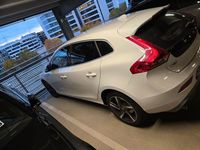 Gebraucht Volvo V40 R-Design 150 PS (110 kW) 2014 Weiß Limousine