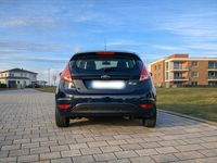 Gebraucht Ford Fiesta 80 PS (58 kW) 2017 Blau Kleinwagen