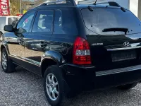 Gebraucht Hyundai Tucson 141 PS (103 kW) 2008 Schwarz SUV