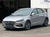 gebraucht Hyundai i30 1.5 Trend DCT Assistenzpaket, Komfortpaket