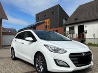 Gebraucht Hyundai i30 2016 Weiß Kombi
