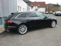 Gebraucht Audi A4 Sport 163 PS (119 kW) 2023 Brillantschwarz Kombi