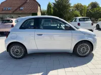 Neu Fiat 500 Icon 65 PS (47 kW) 2026 Blau