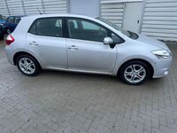 Gebraucht Toyota Auris 101 PS (74 kW) 2011 Silber Limousine