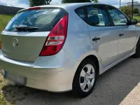 Gebraucht Hyundai i30 109 PS (80 kW) 2011 Silber Kombi