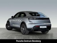 Neu Porsche Macan 4 Electric 300 kW (408 PS) 2026 Silber SUV