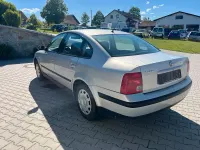 Gebraucht VW Passat 90 PS (66 kW) 1997 Silber Limousine