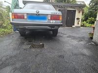 Gebraucht BMW 325 122 PS (89 kW) 1985 Limousine