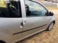 Gebraucht Renault Twingo Authentique 58 PS (42 kW) 2008 Silber Kleinwagen
