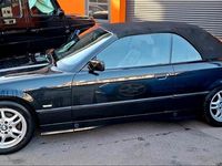 Gebraucht BMW 320 Cabriolet Basis 150 PS (110 kW) 1998 Schwarz Cabrio
