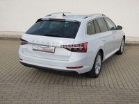 Gebraucht Skoda Superb Style 156 PS (114 kW) 2022 Weiß Kombi
