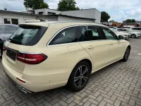 Gebraucht Mercedes E200 160 PS (117 kW) 2023 Beige Kombi
