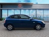 Gebraucht Hyundai Accent 97 PS (71 kW) 2007 Blau Kleinwagen