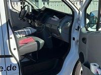 Gebraucht Renault Trafic 114 PS (83 kW) 2012 Weiß Van / Kleinbus