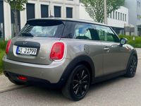 Gebraucht Mini ONE 102 PS (75 kW) 2018 Grau Kleinwagen