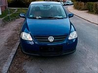 Second-hand VW Fox 55 CP (40 kW) 2005 Albastru Hatchback