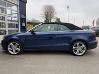Gebraucht Audi A3 Cabriolet Attraction 150 PS (110 kW) 2015 Blau Cabrio