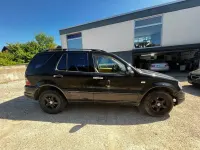 Gebraucht Mercedes ML320 218 PS (160 kW) 1999 Schwarz SUV