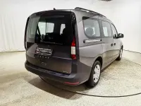 Usata VW Caddy 122 CV (89 kW) 2022 Grigio Monovolume