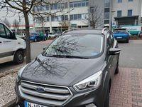 Gebraucht Ford Kuga Cool & Connect 150 PS (110 kW) 2018 Grau SUV