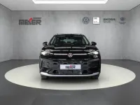 Neu VW T-Roc Style 150 PS (110 kW) 2026 Schwarz SUV