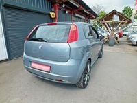 Gebraucht Fiat Grande Punto Dynamic 78 PS (57 kW) 2009 Silber Kleinwagen