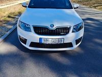 Gebraucht Skoda Octavia RS 184 PS (135 kW) 2015 Weiß Kleinwagen