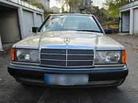 Gebraucht Mercedes 190 122 PS (89 kW) 1989 Gold Limousine