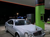 Gebraucht Mercedes CLK320 218 PS (160 kW) 1999 Silber Coupé