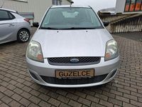 Gebraucht Ford Fiesta 69 PS (50 kW) 2007 Silber Kleinwagen