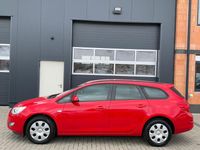 Gebraucht Opel Astra Selection 101 PS (74 kW) 2011 Rot Kombi