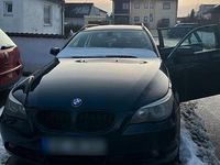 Gebraucht BMW 525 192 PS (141 kW) 2005 Blau Kombi